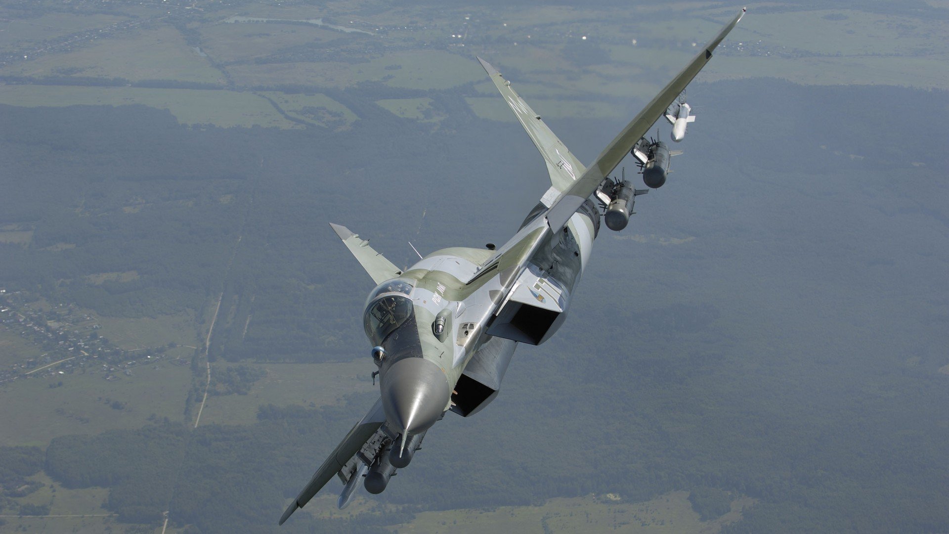 常青树:本赛季表现稳定的中老年球员盘点,中老年足球球星合影