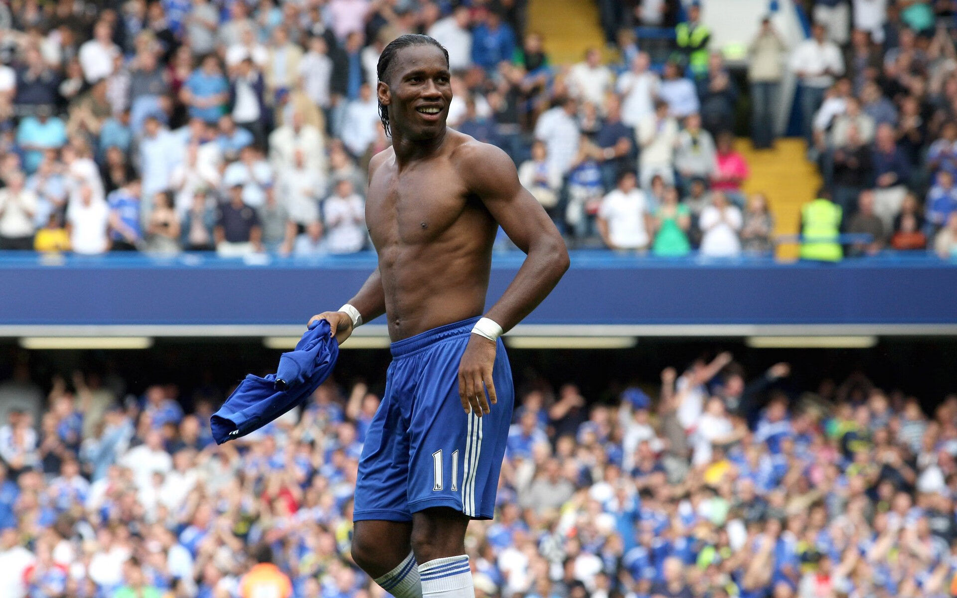 弗鲁米嫩塞中场安德烈在南美超级杯中发挥关键作用，助球队夺冠